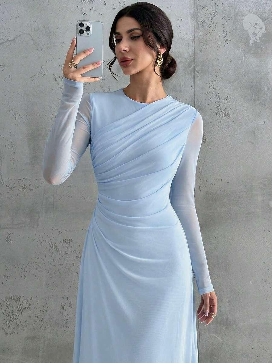 niebieska maxi sukienka