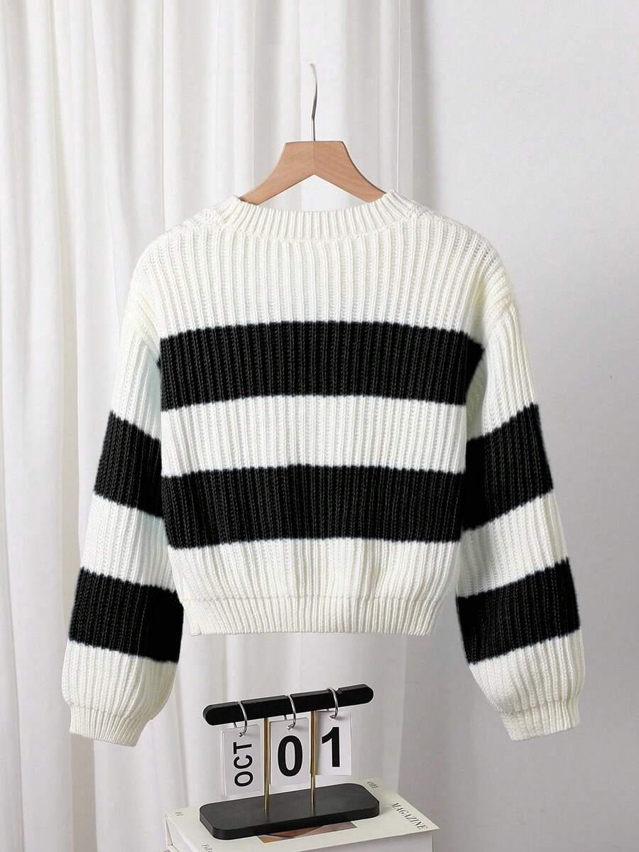 SWETER W PASKI 