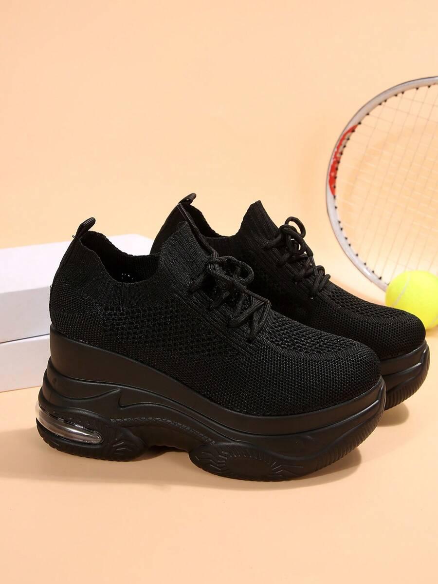 czarne buty sportowe 