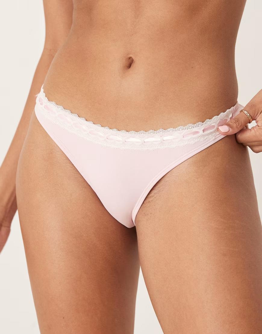 RÓŻOWY DÓŁ OD BIKINI KORONKA 