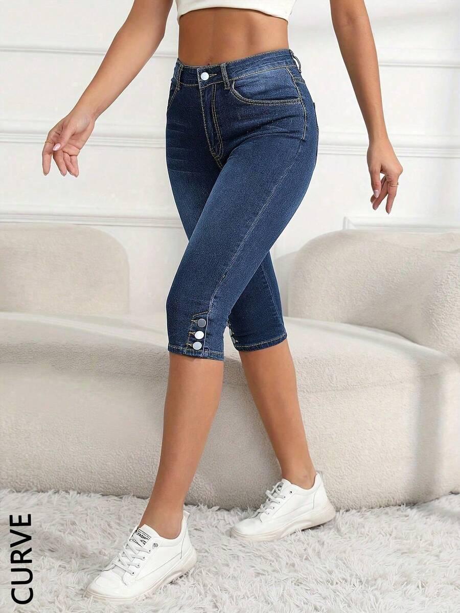 granatowe spodnie jeans