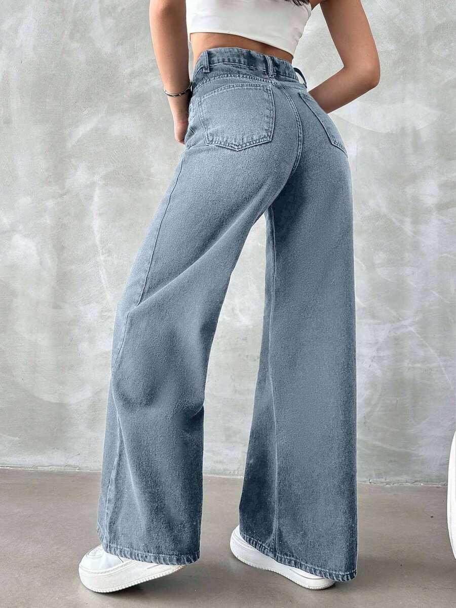 niebieskie spodnie jeans 
