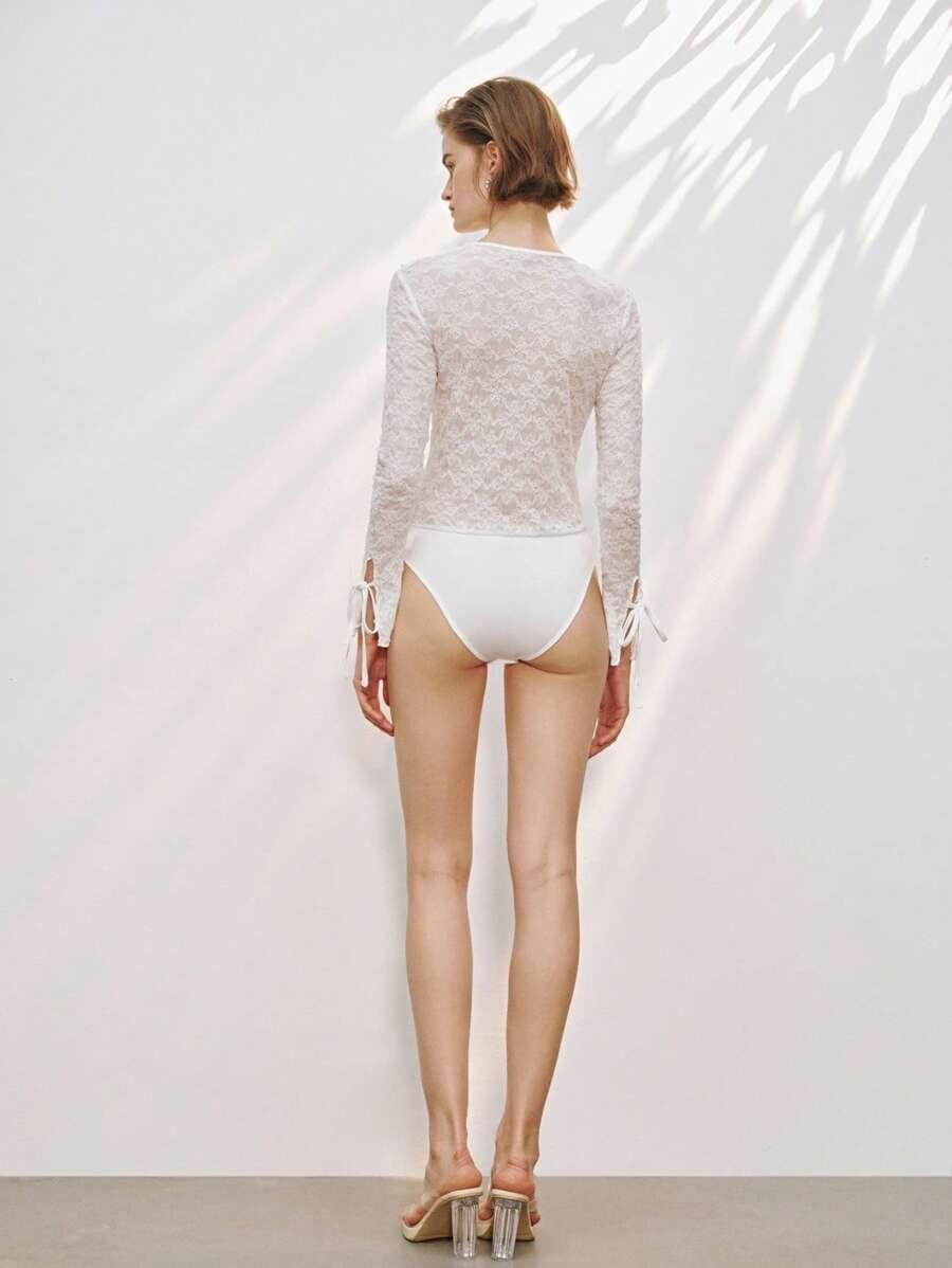 białe koronkowe body