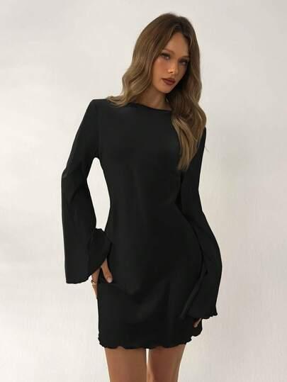 czarna mini sukienka 