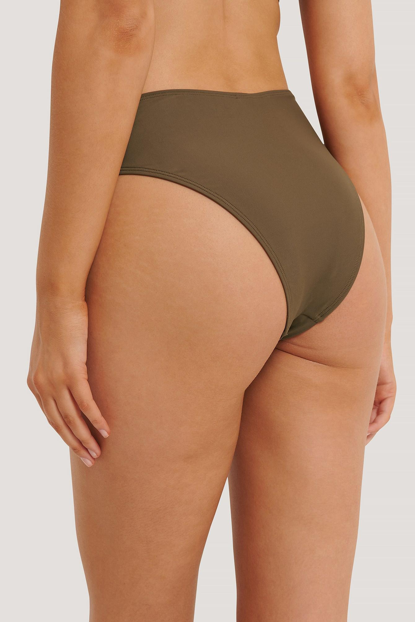 BRĄZOWY DÓŁ OD BIKINI WYCIĘCIA