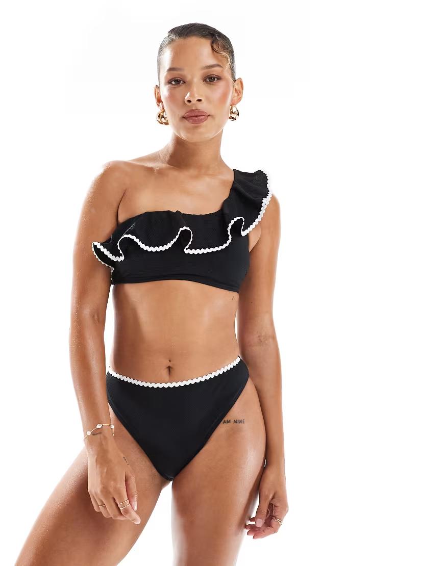 CZARNY DÓŁ OD BIKINI 