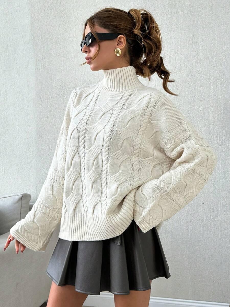 BEŻOWY SWETER WZÓR