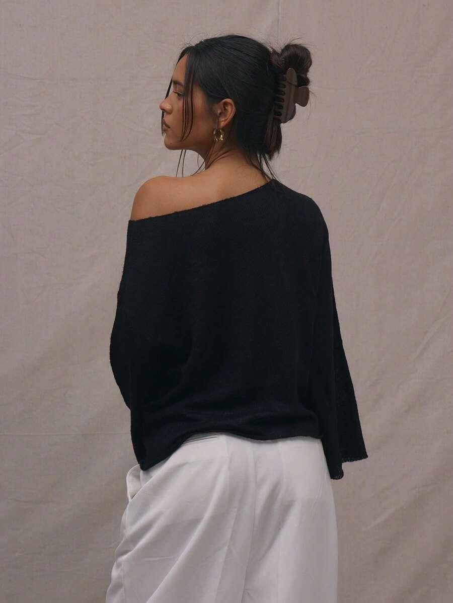 CZARNY DZIANINOWY SWETER
