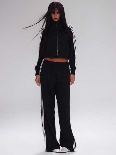 CZARNA BLUZA ZAMEK