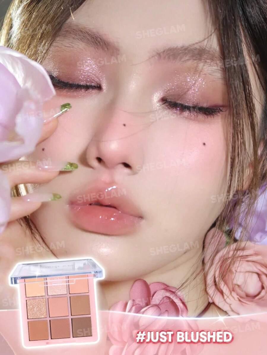 paletka cieni do powiek just blushed