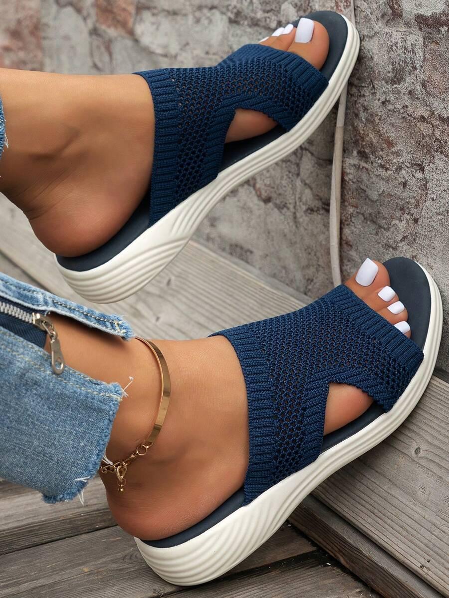 GRANATOWE KLAPKI CASUAL