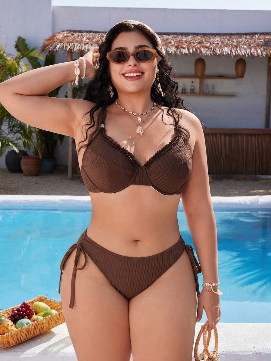 brązowa góra od bikini