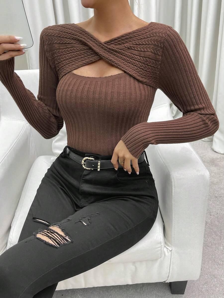 brązowy sweter splot prążki