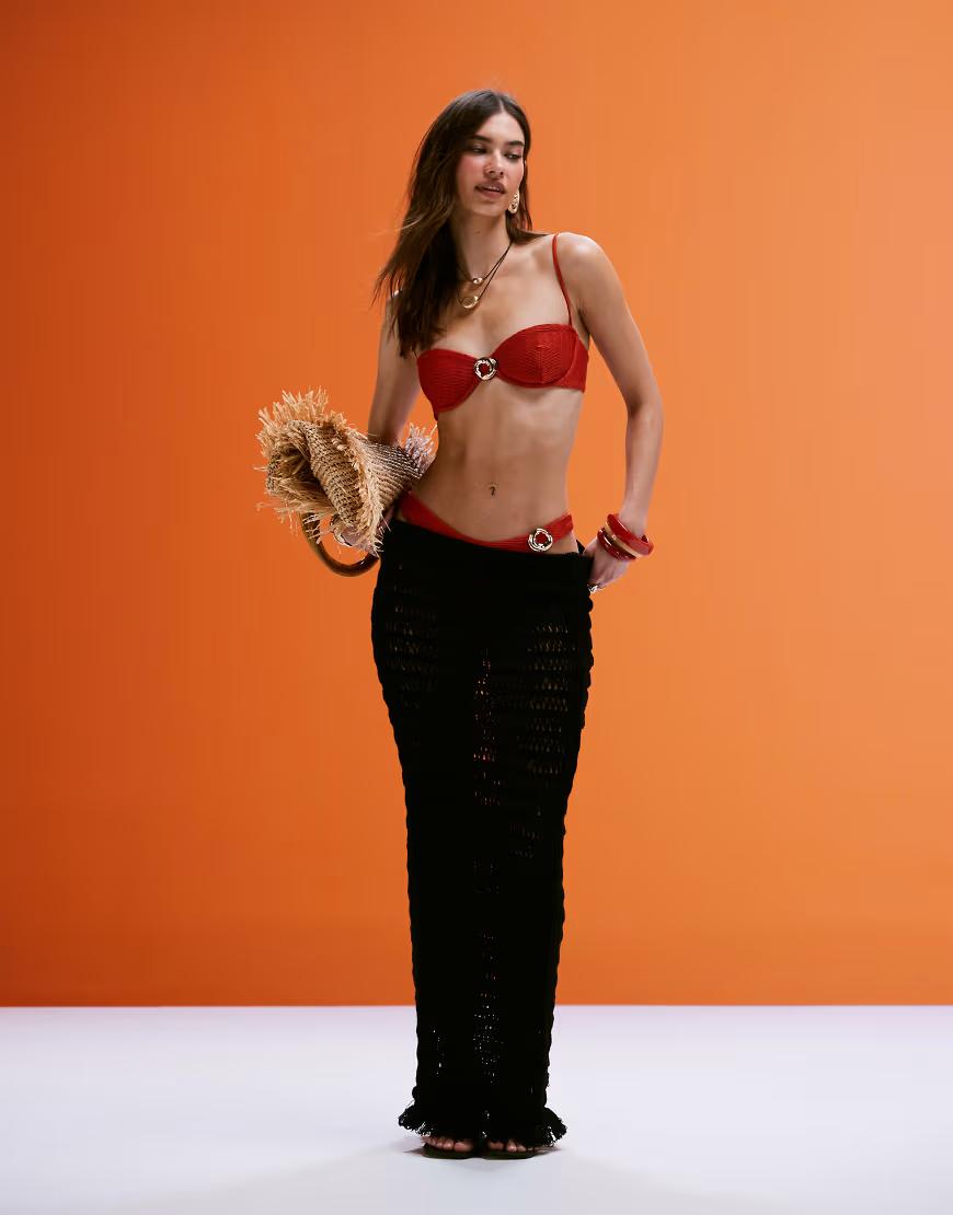 CZERWONA MARSZCZONA GÓRA OD BIKINI 
