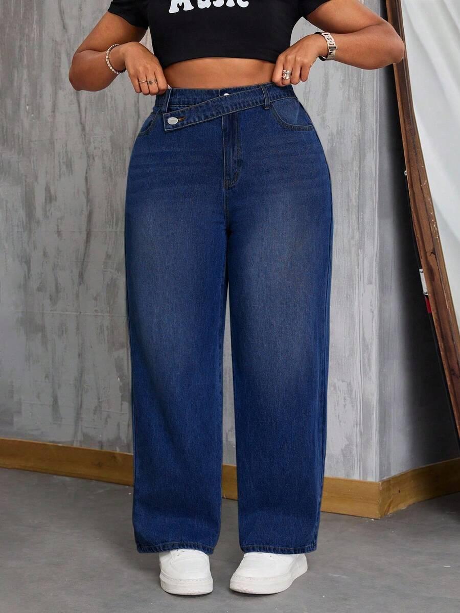 granatowe spodnie jeans
