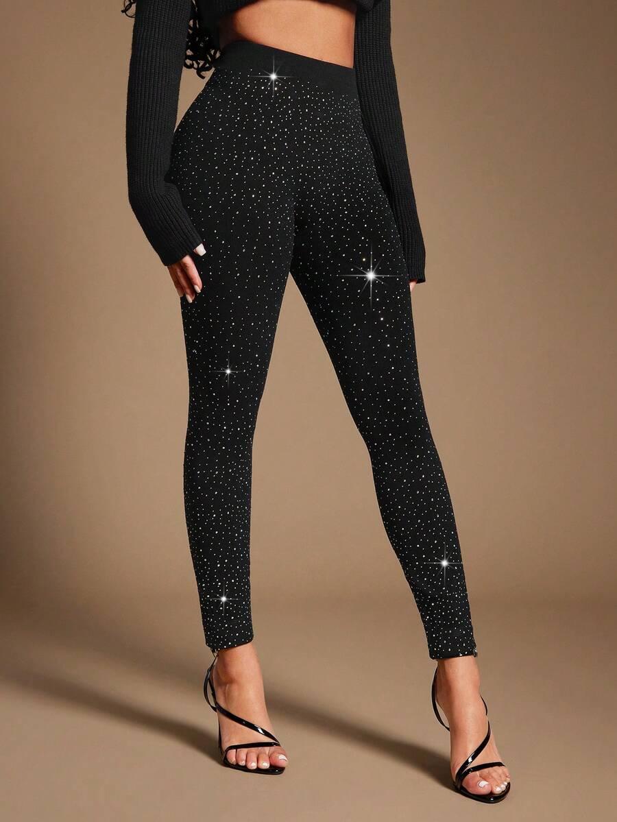czarne legginsy zdobienie