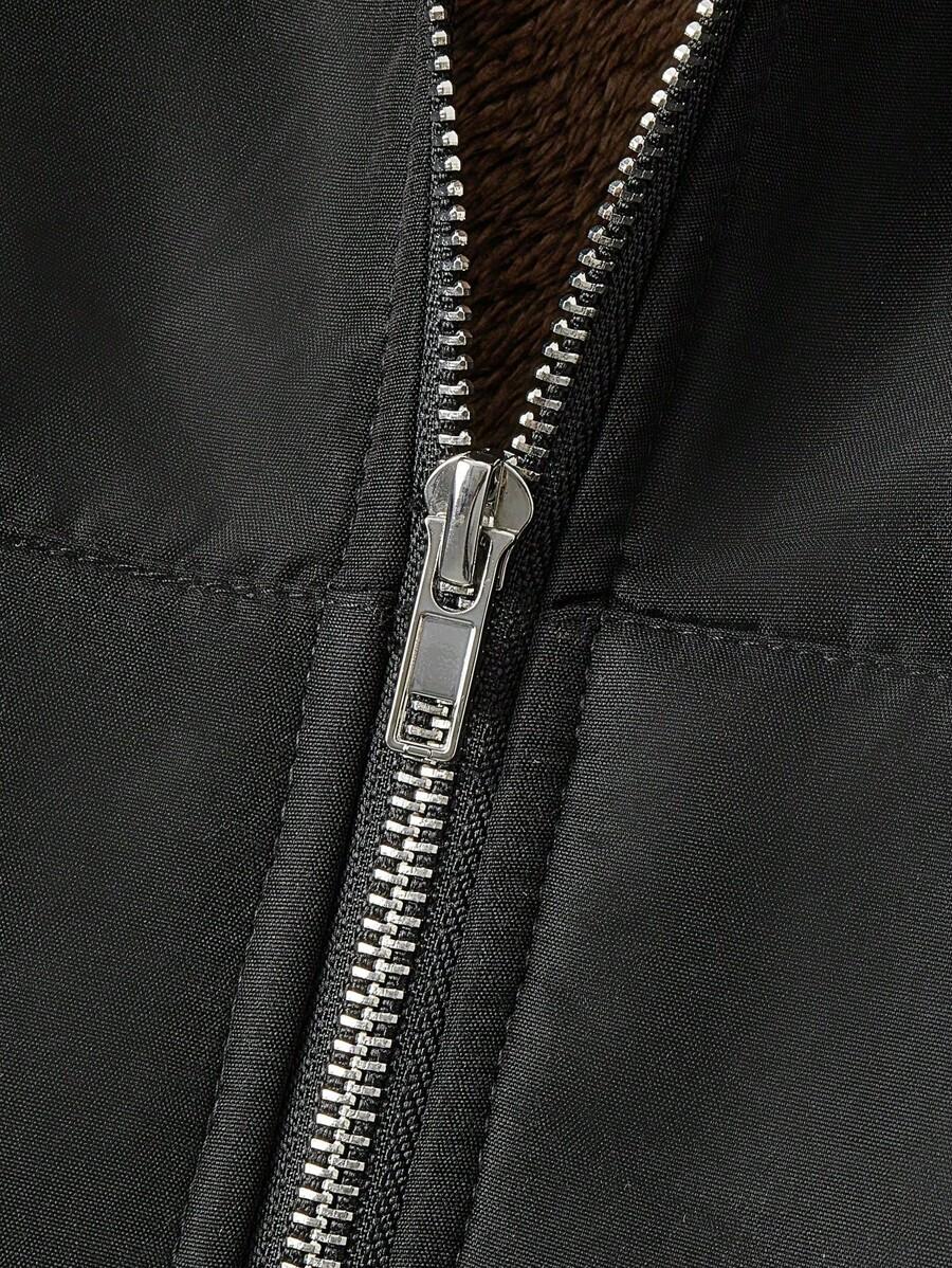 czarna kurtka kaptur