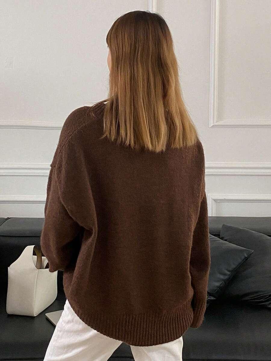 BRĄZOWY SWETER V-NECK