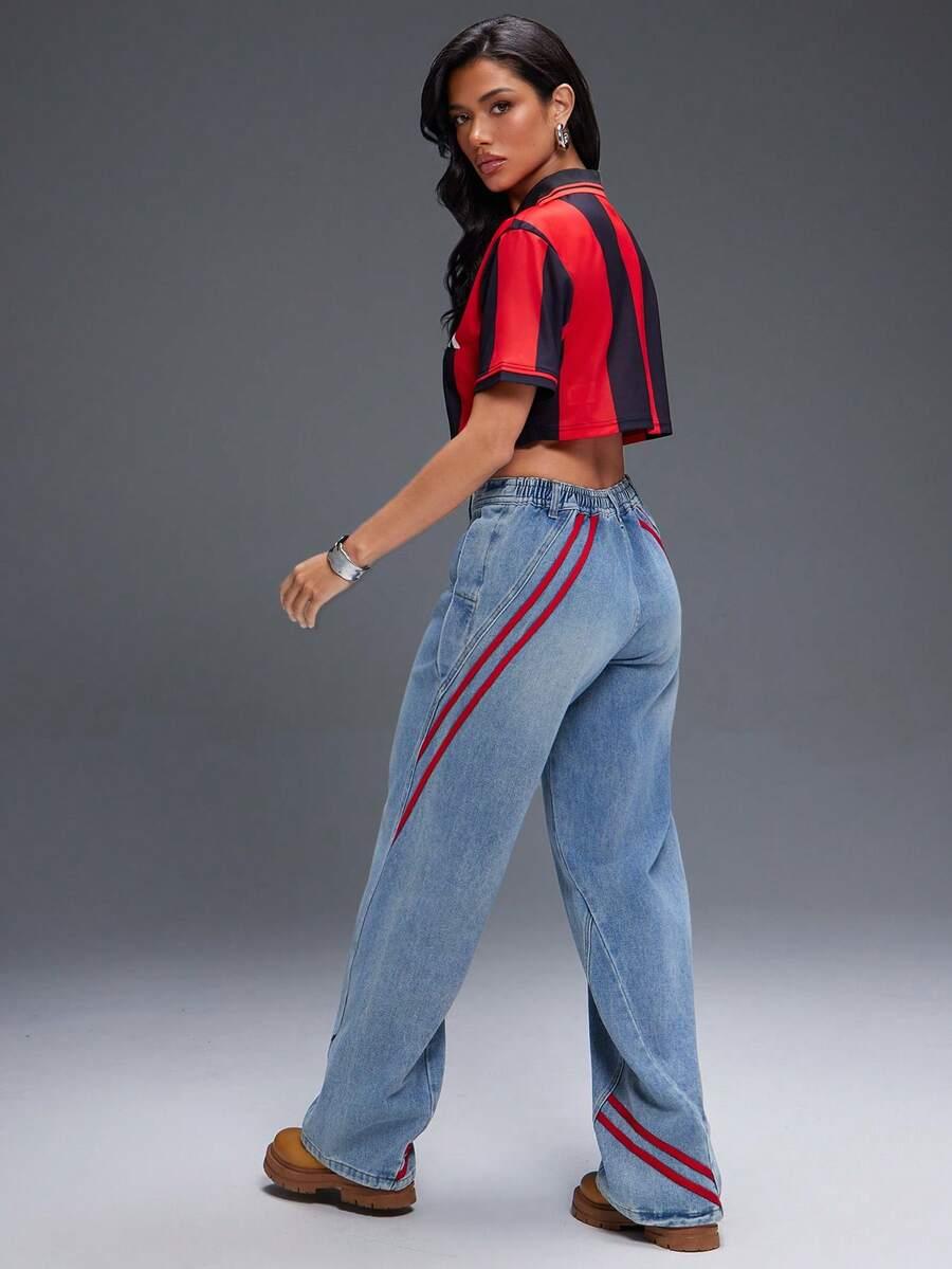 niebieskie spodnie jeans 