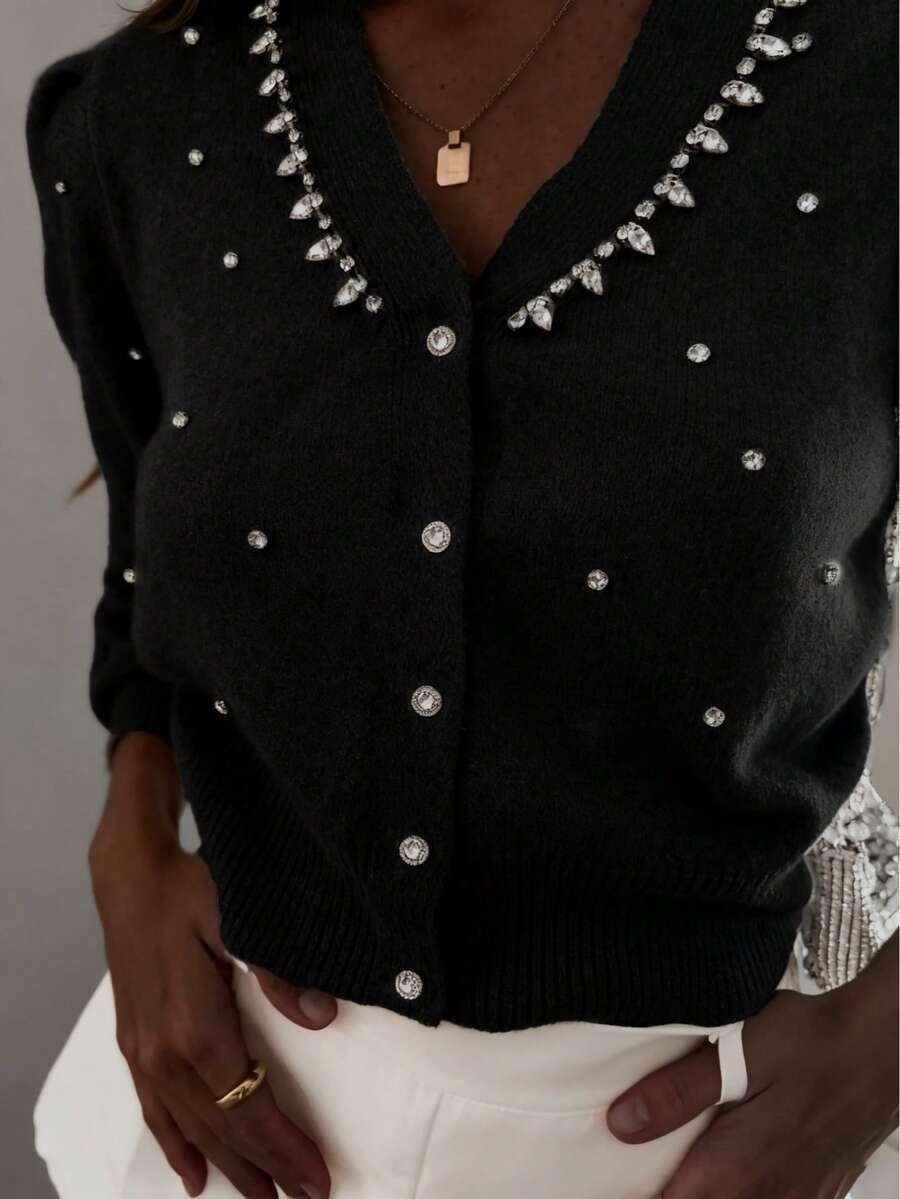 czarny dzianinowy sweter zdobienie 