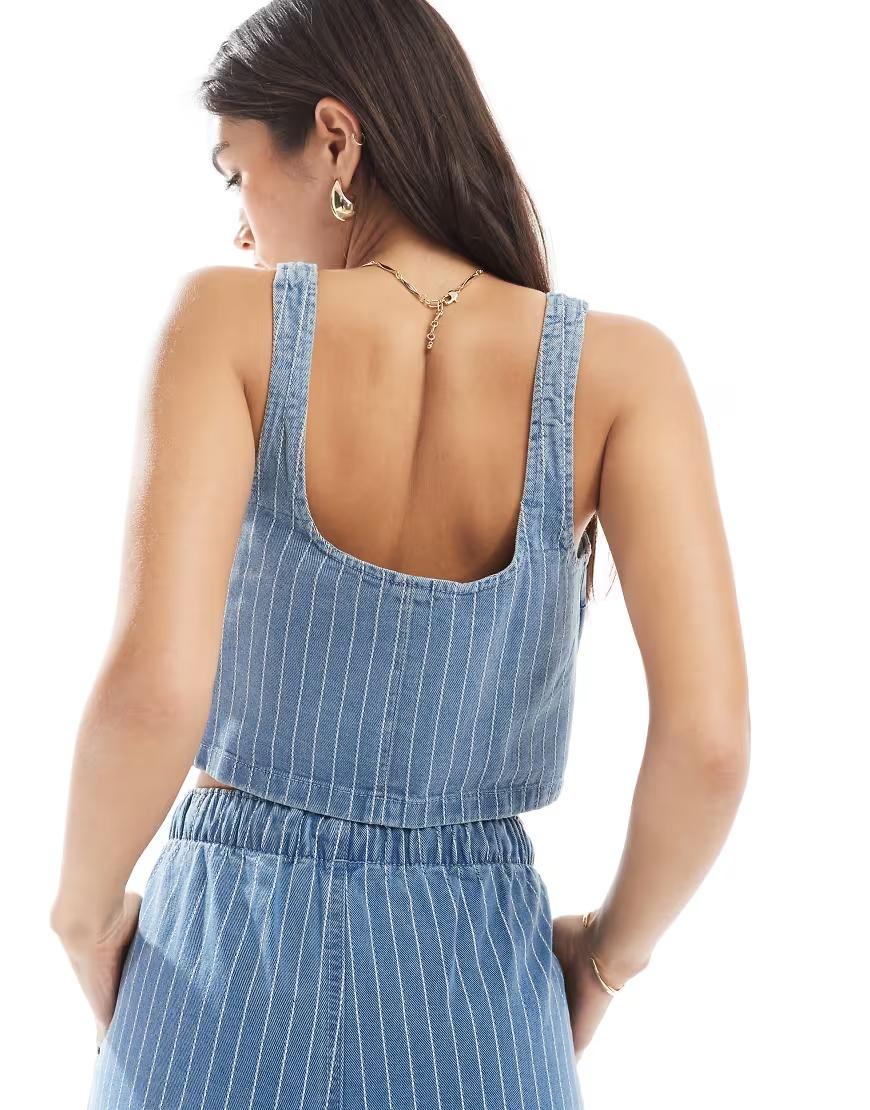 NIEBIESKI TOP JEANS 