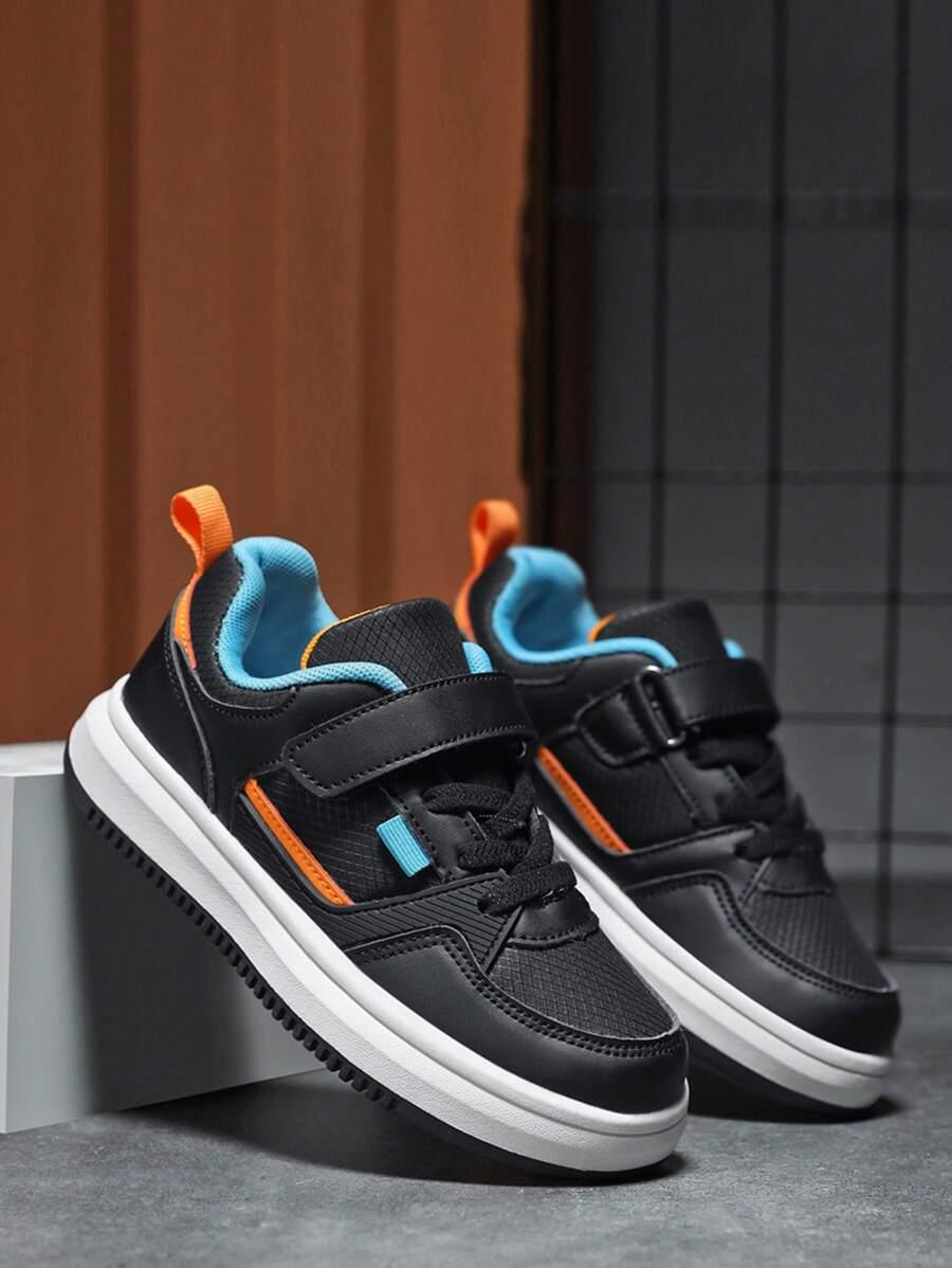 CZARNE SZNUROWANE BUTY SPORTOWE 