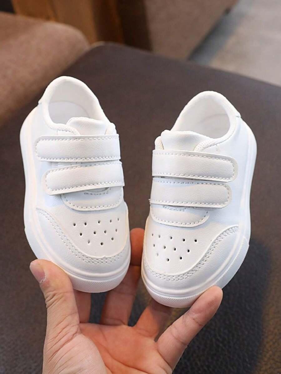 BIAŁE BUTY SPORTOWE