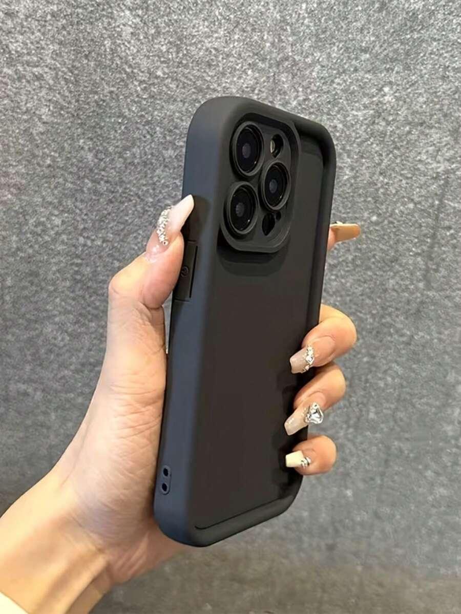 czarny etui iphone 15 pro