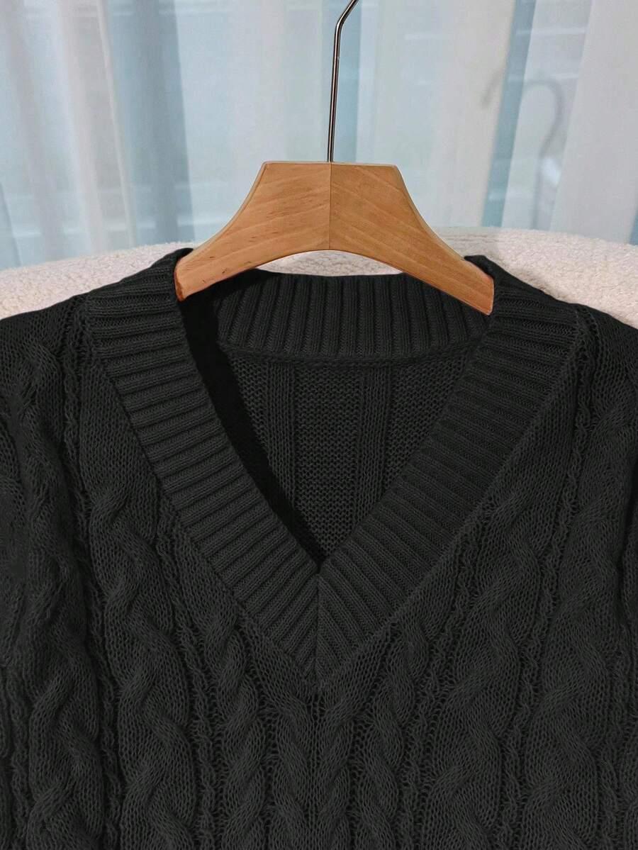 czarny sweter v-neck