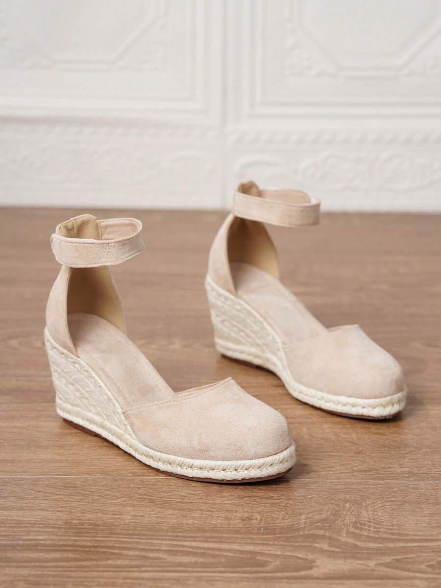 beżowe espadryle koturn