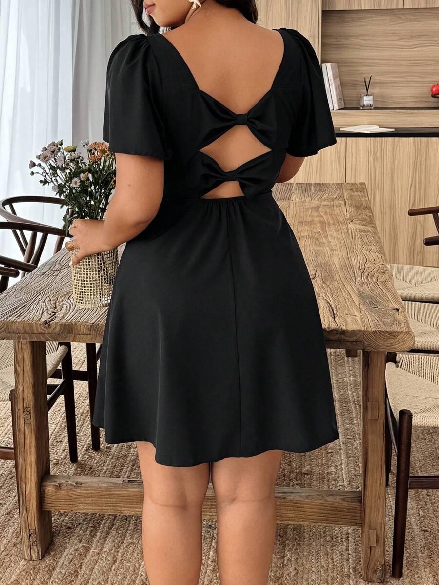 czarna mini sukienka 