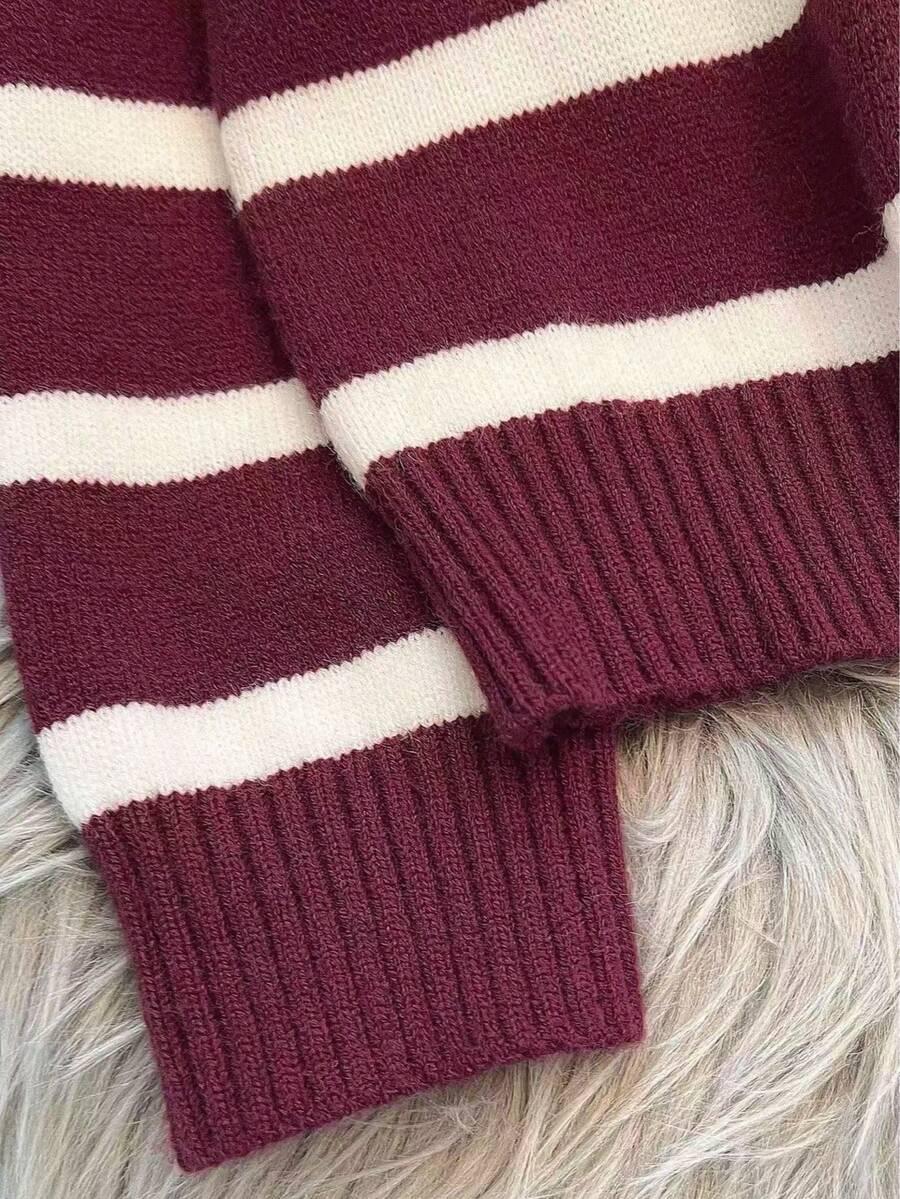 CZERWONY SWETER PASKI ZAMEK