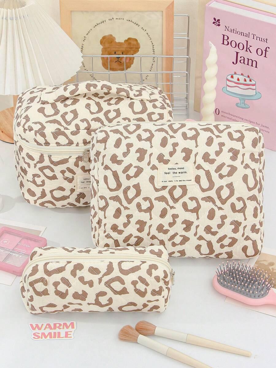 KOSMETYCZKA ZAMEK ANIMAL PRINT
