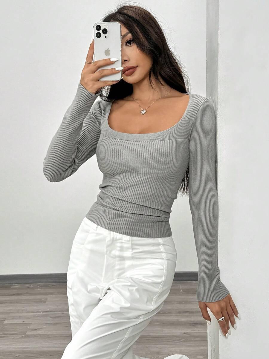 SWETER DAMSKI Z DŁUGIM RĘKAWEM