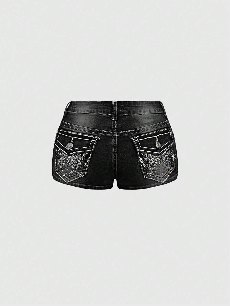 czarne spodenki jeans