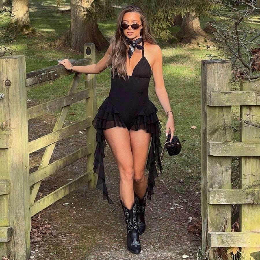 czarna mini sukienka