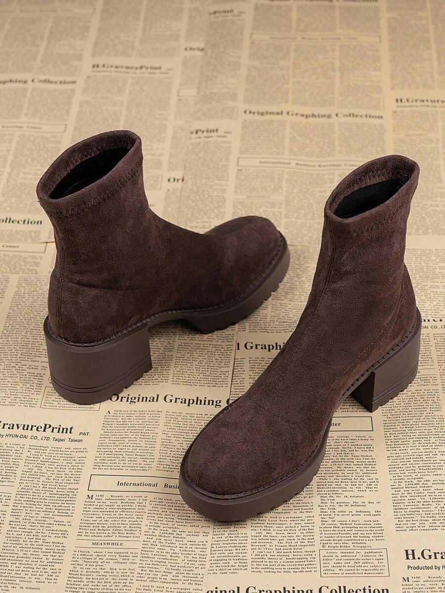 BUTY NA PLATFORMIE 