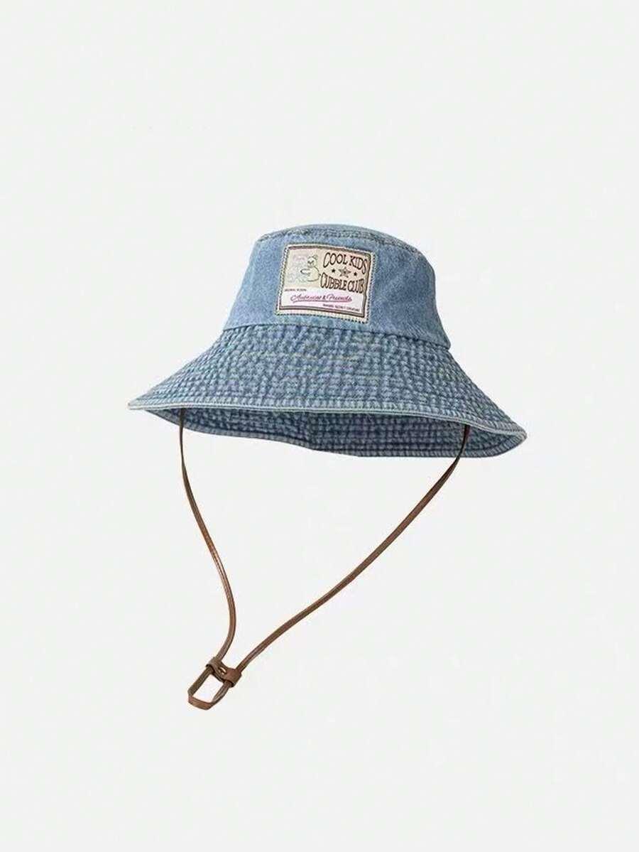 niebieski kapelusz bucket