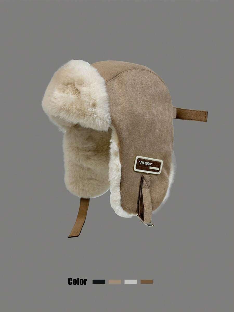 beżowa czapka uszatka