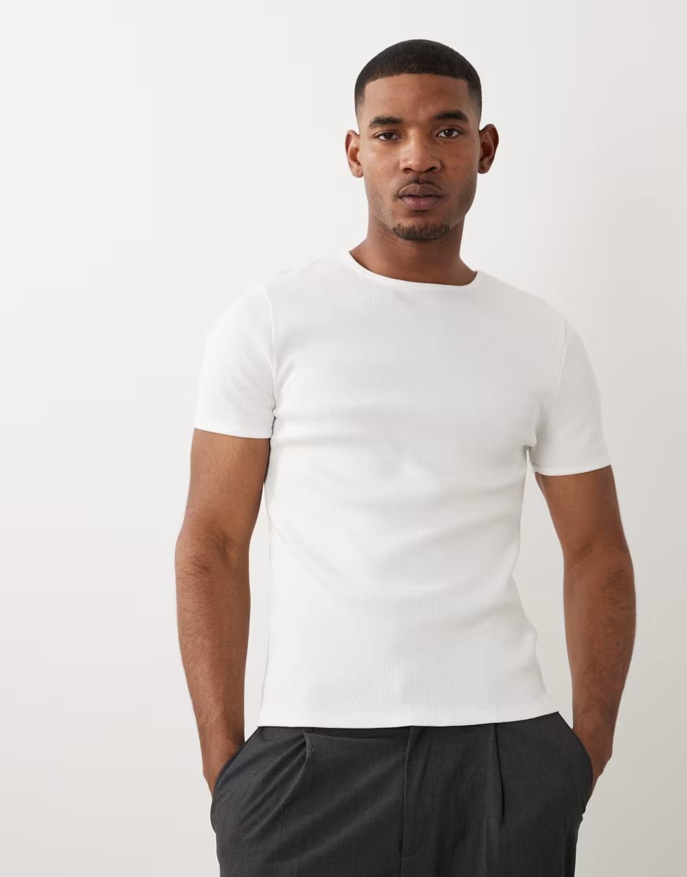 BIAŁY T-SHIRT OKRĄGŁY DEKOLT