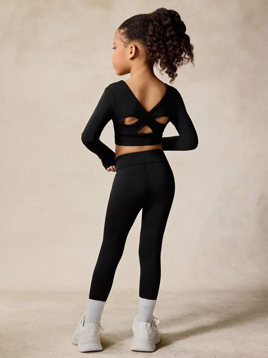 czarny komplet top legginsy