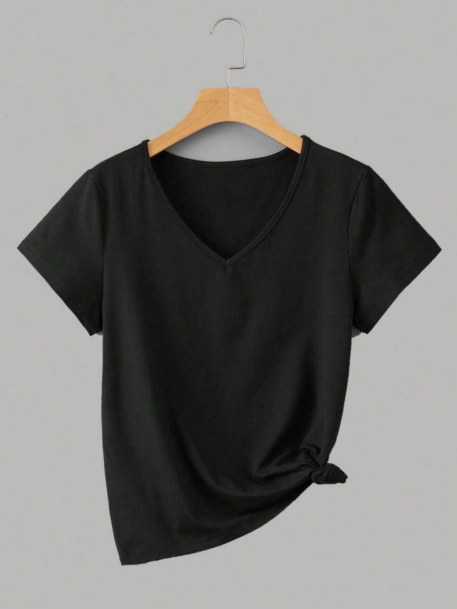 CZARNY T-SHIRT DEKOLT V