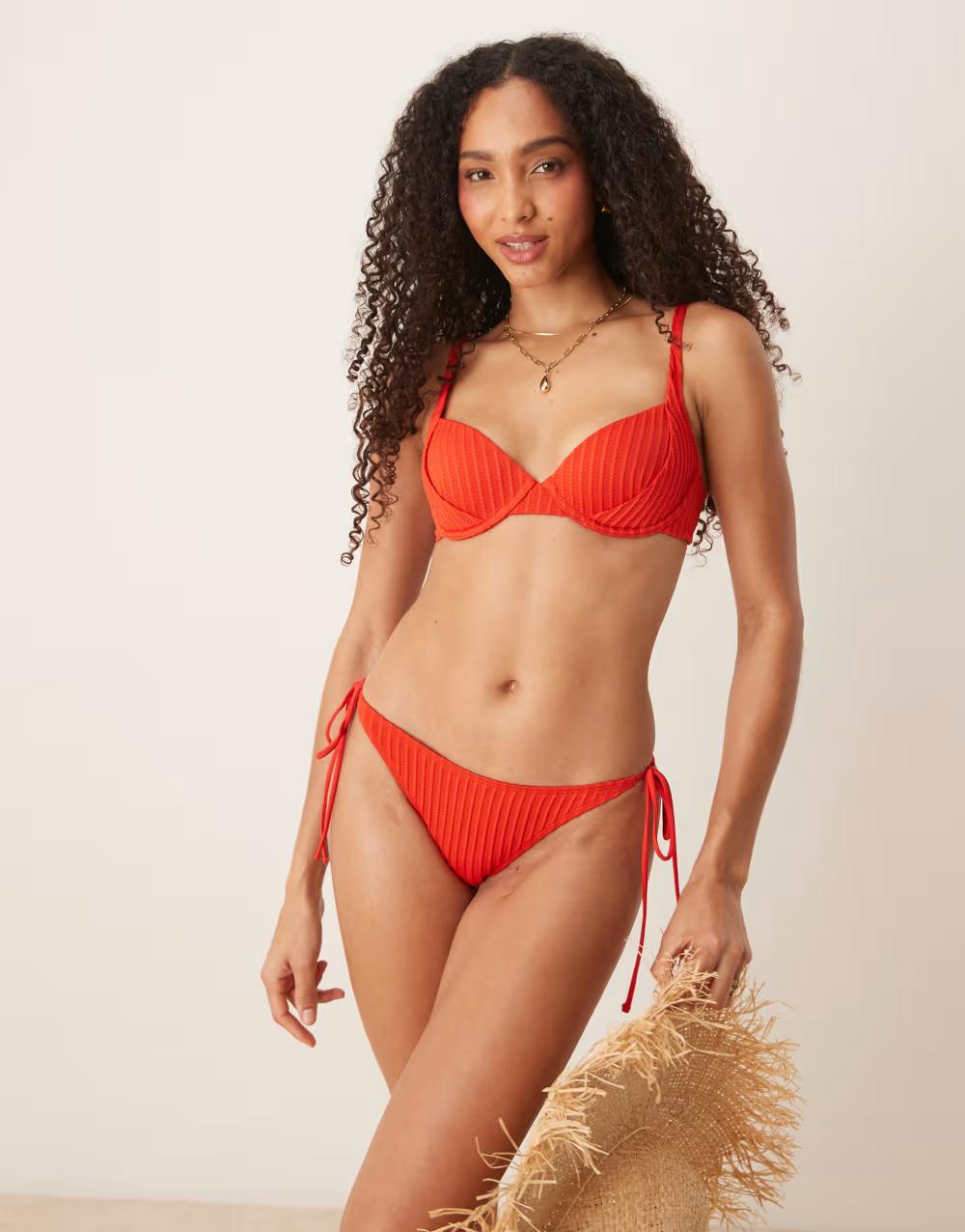 czerwona góra od bikini tekstura