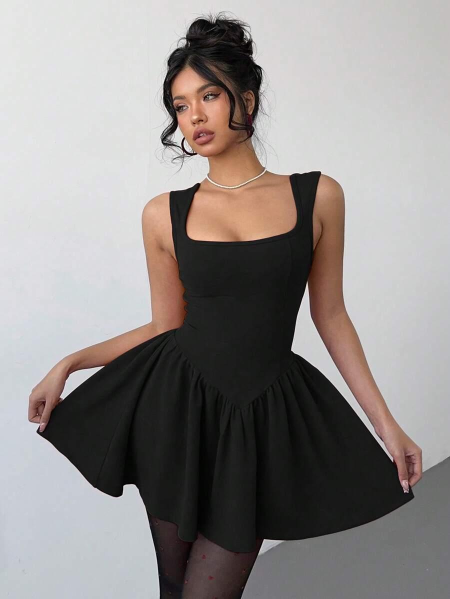 czarna mini sukienka