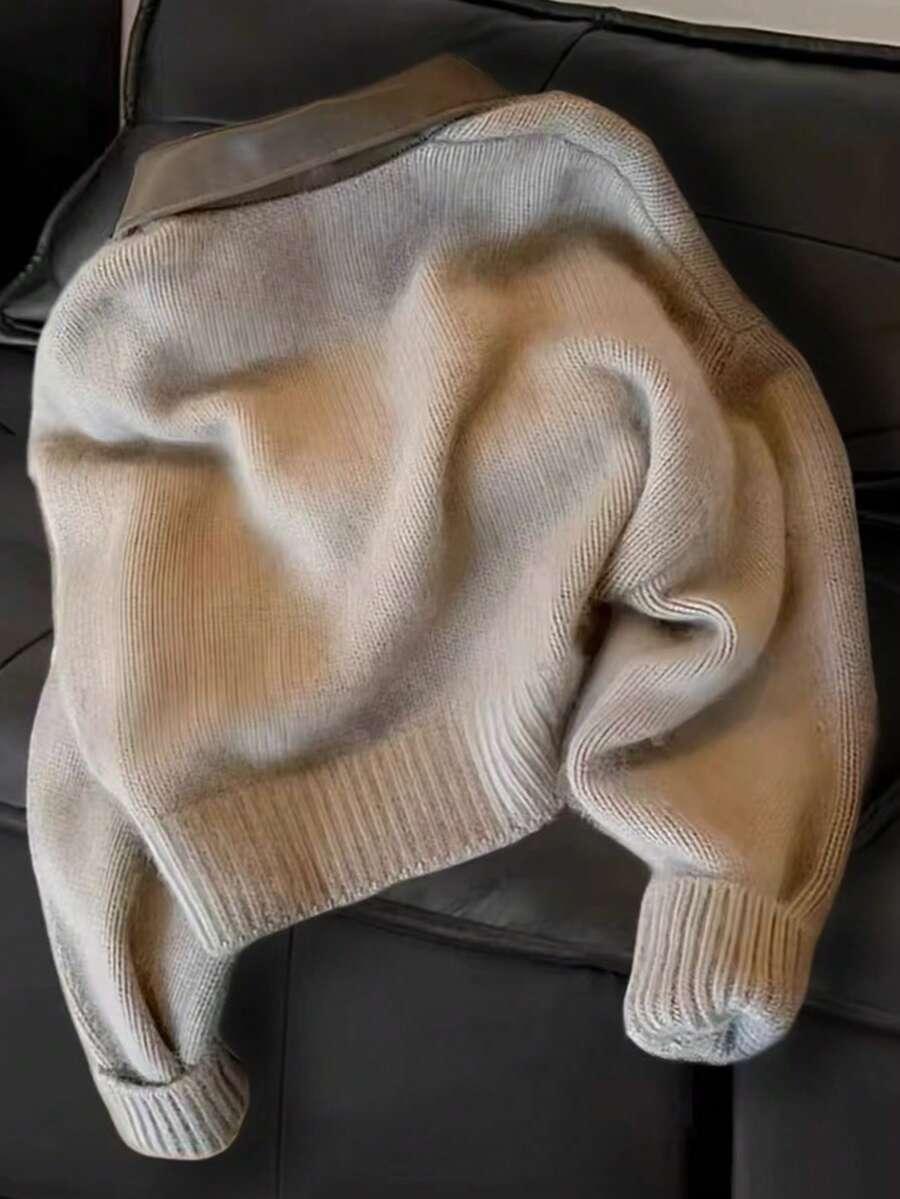 SWETER KOŁNIERZYK ZAMEK