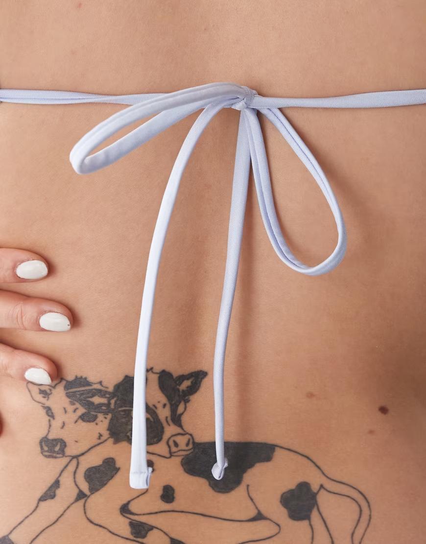 niebieska góra od bikini 