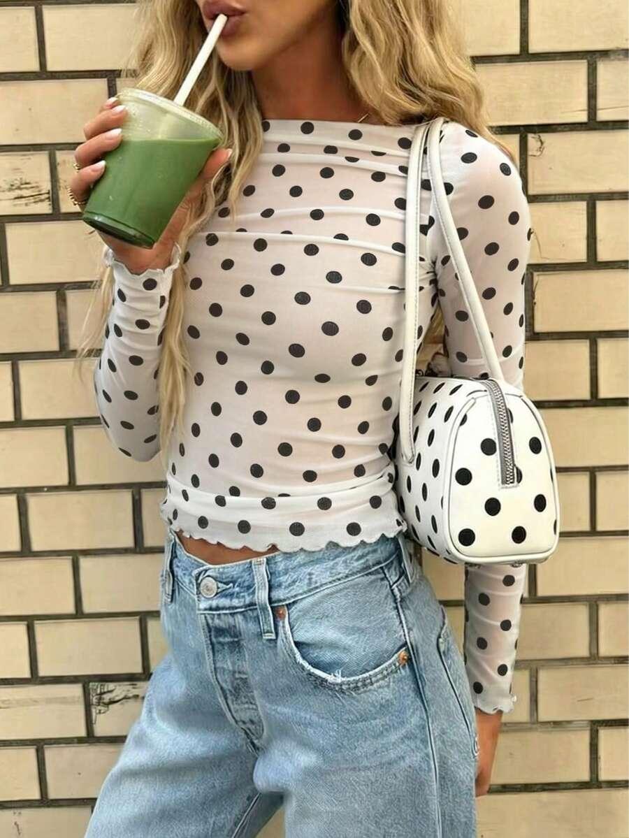 biała bluzka groszki