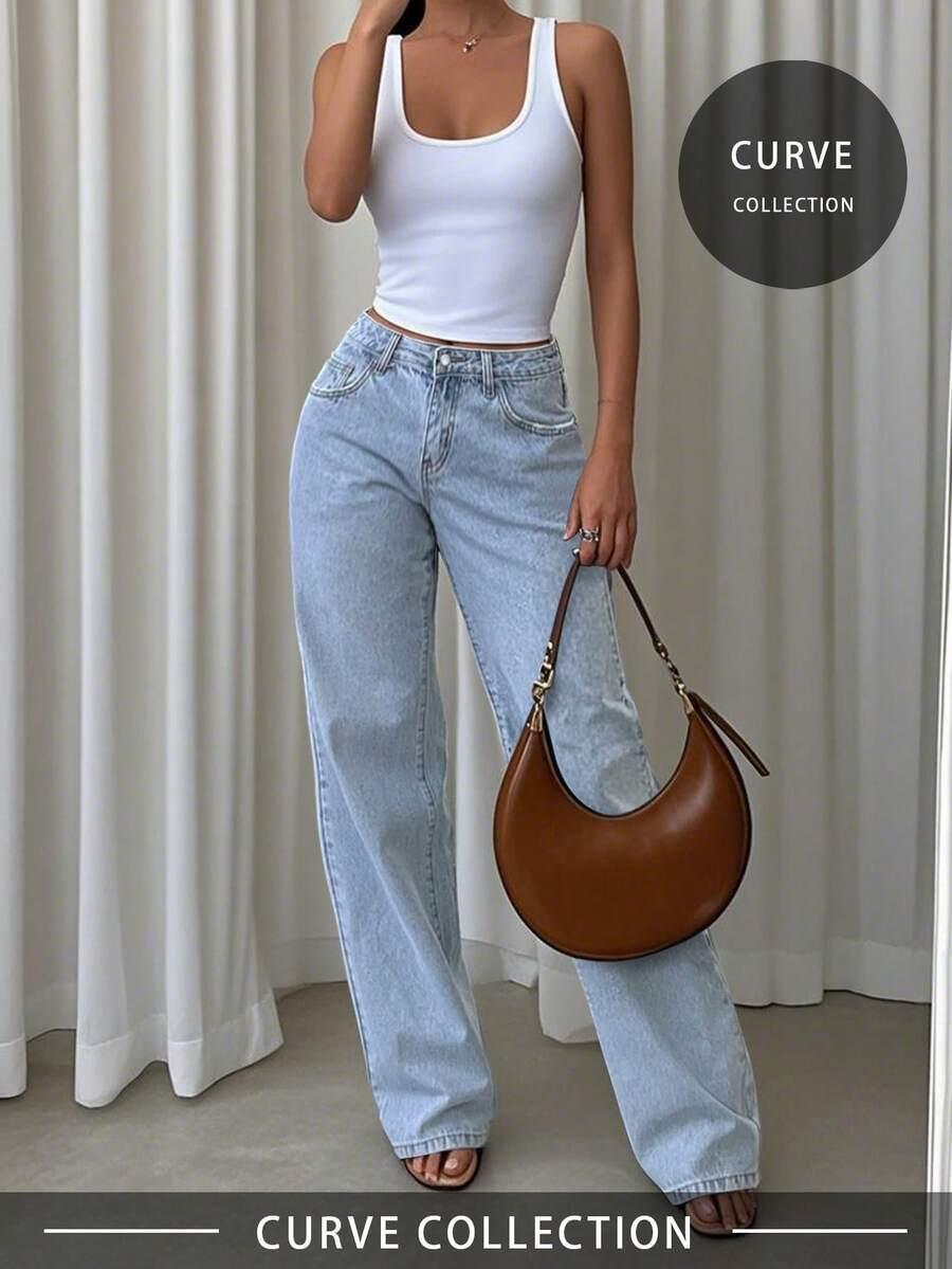 niebieskie spodnie jeans