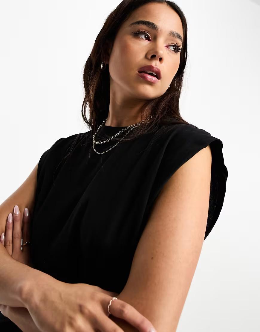 CZARNA BLUZKA BASIC