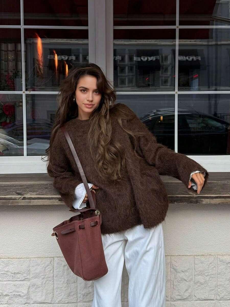 BRĄZOWY SWETER Z DOMIESZKĄ WEŁNY